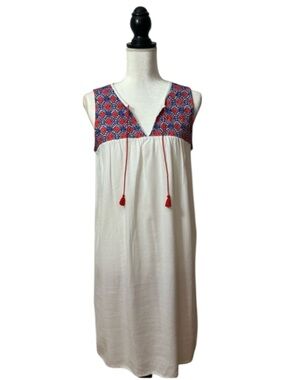 Old Navy embroidered tassel sleeveless dress white 100% cotton size Medium